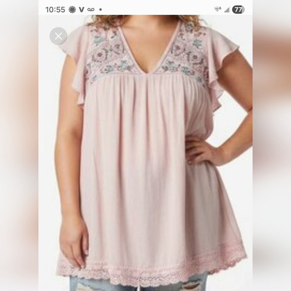 2/$20 Kelly Renee 1X Embroidered Lace Bttm Top
